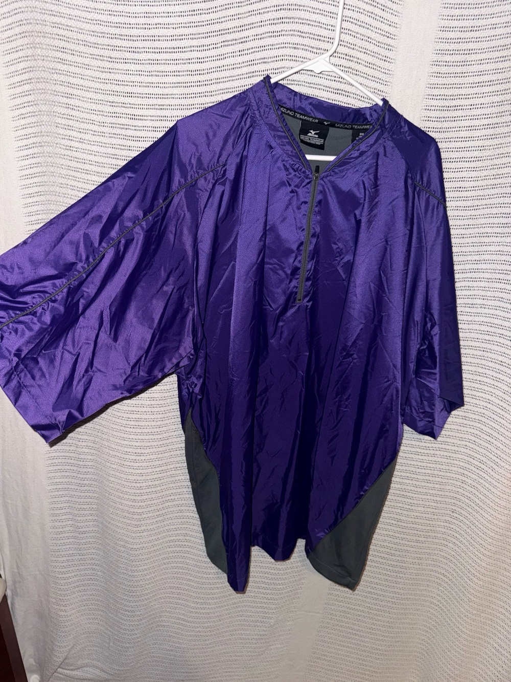 Mizuno Purple and Gray Short-Sleeve Windbreaker Pullover